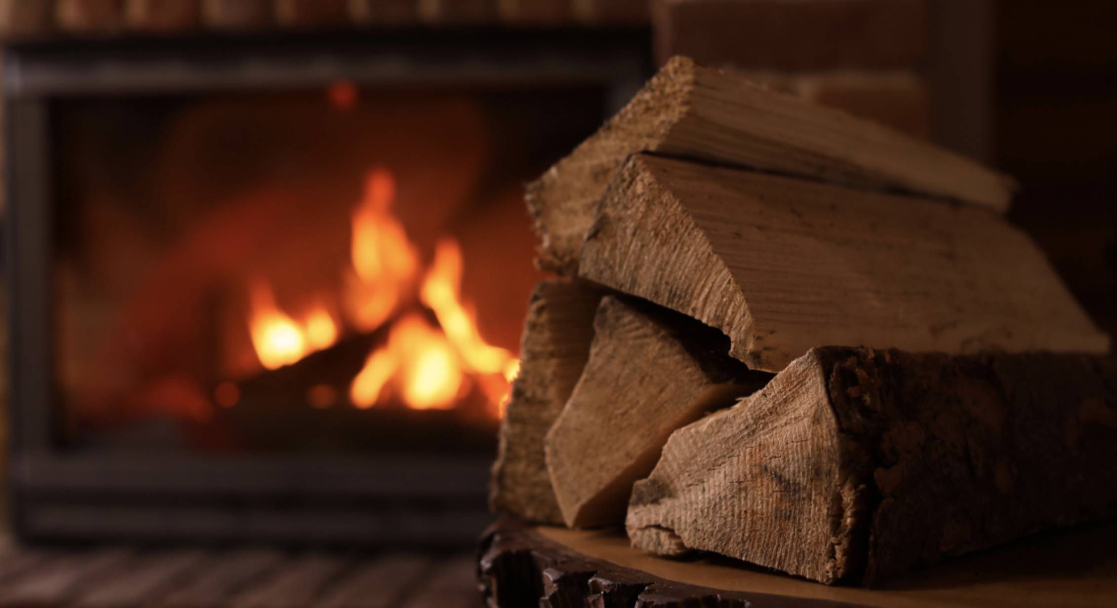 Le bois de chauffage flambe