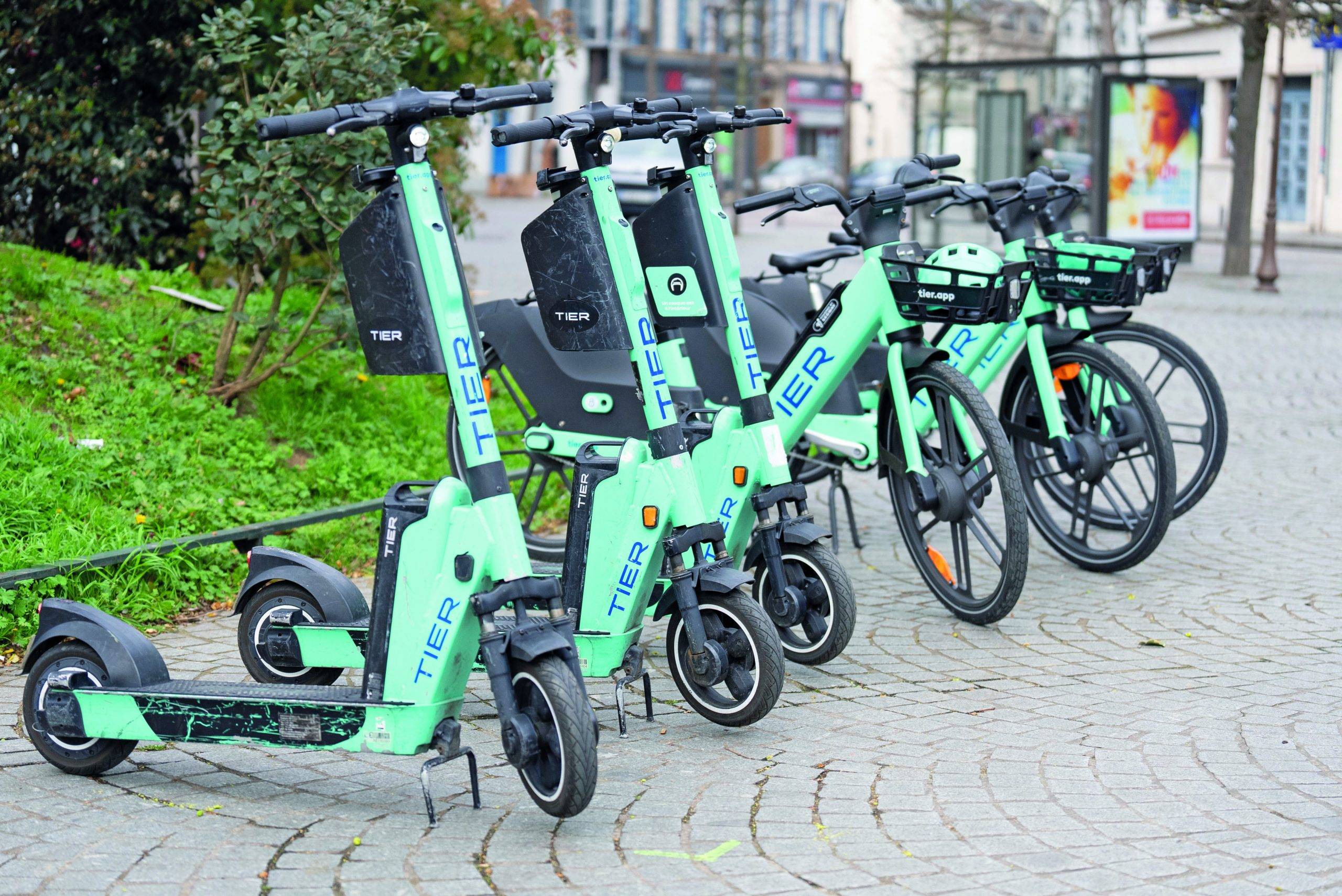 Grand Paris Seine & Oise : trottinettes et vélos électriques en libre-service