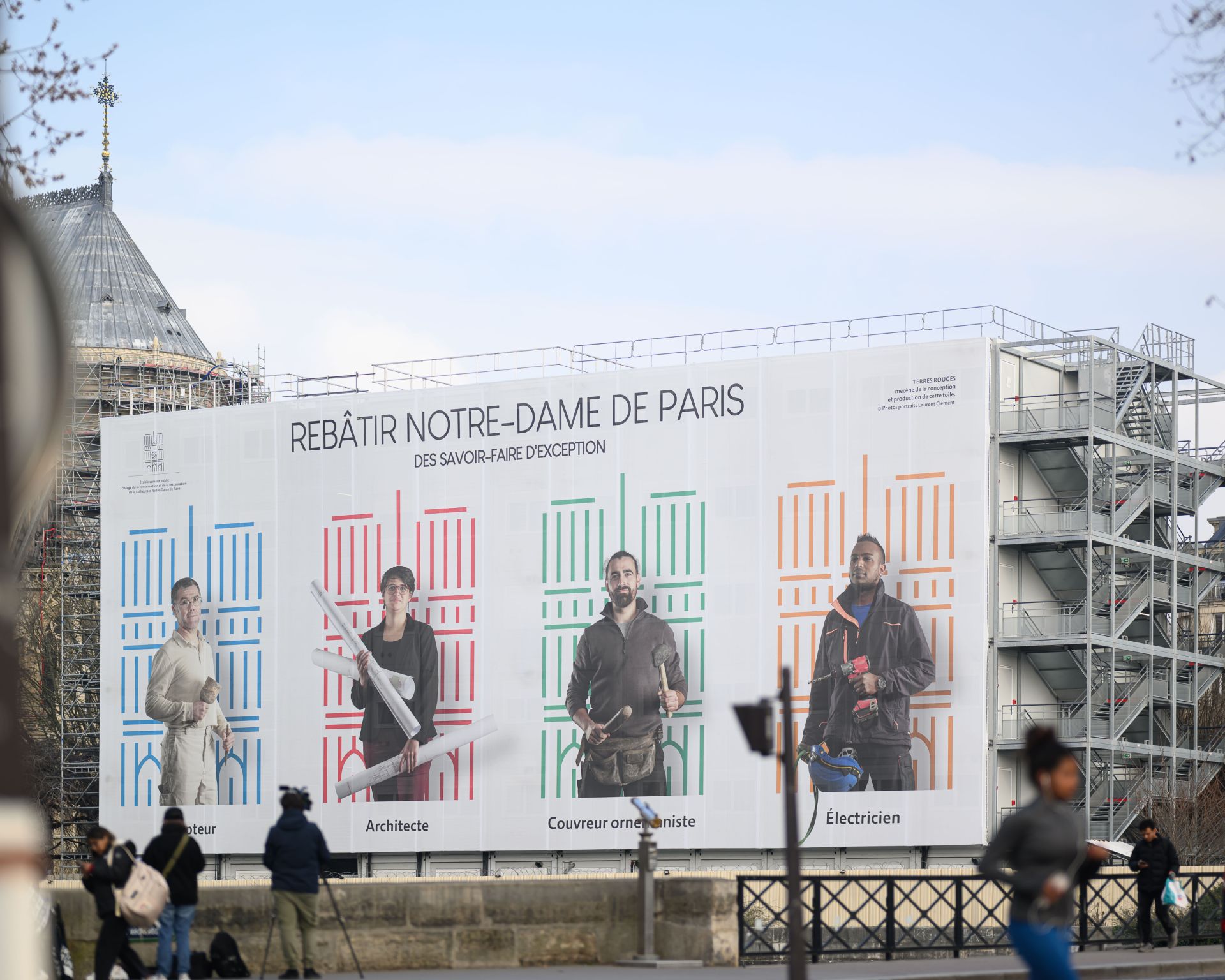 Cathédrale Notre-Dame : hommage aux artisans du patrimoine vivant