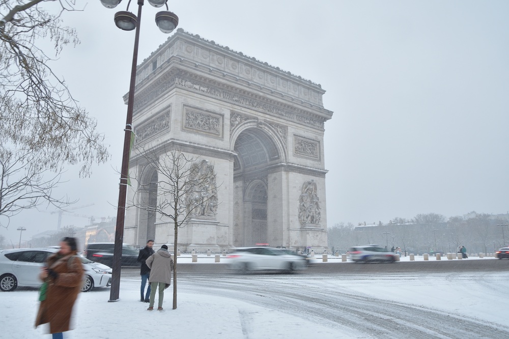 Neige à Paris : près de 1 000 agents mobilisés
