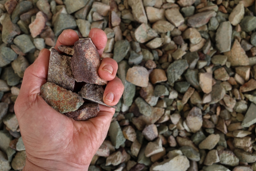 Minerais critiques : la France lance une coopération renforcée avec le G7