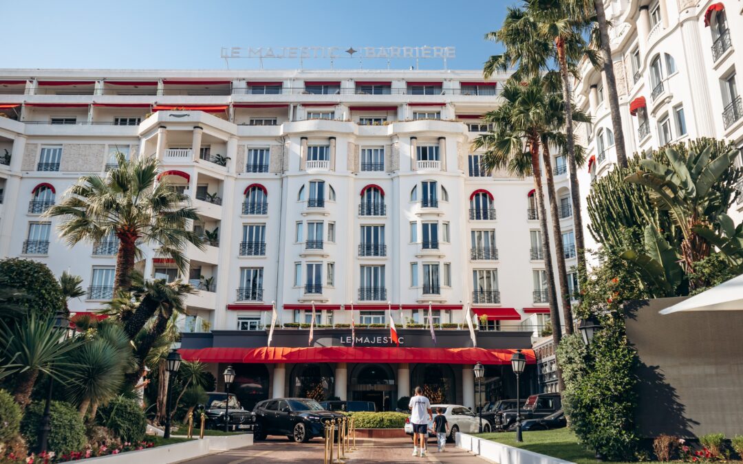 Incendie au Majestic de Cannes : plus de 400 personnes évacuées après un départ de feu au spa