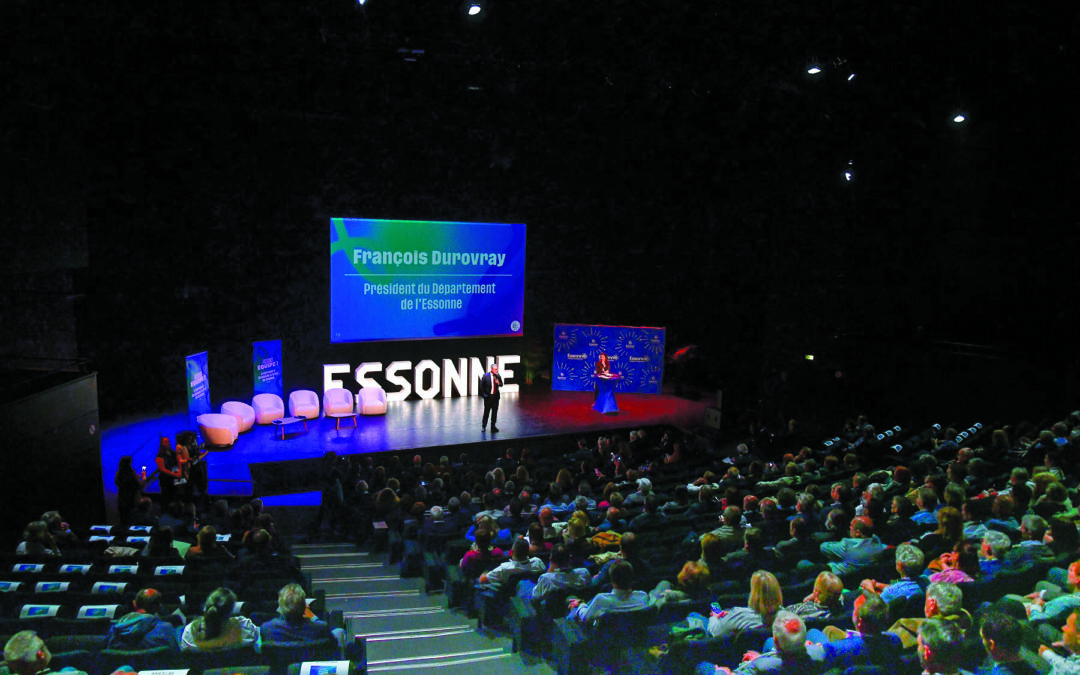 Évry-Courcouronnes : accueil des maires en Essonne