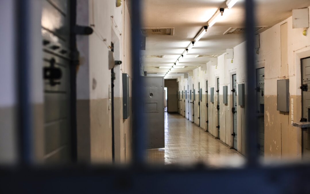 Le CGLPL alerte sur les suicides et les décès en détention