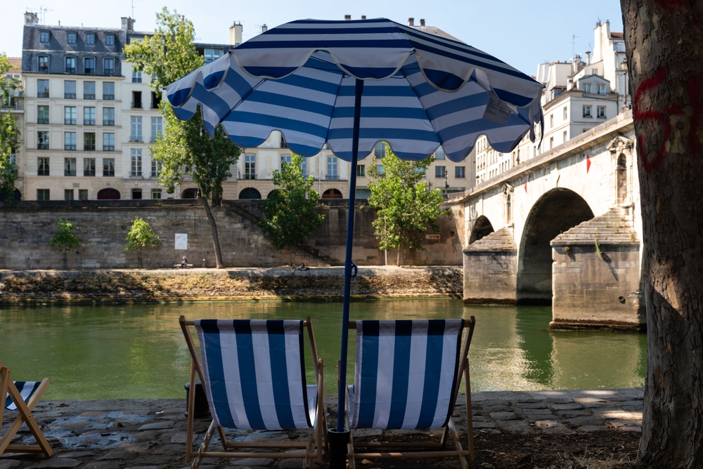 À Paris, l’été se vit au bord de l’eau